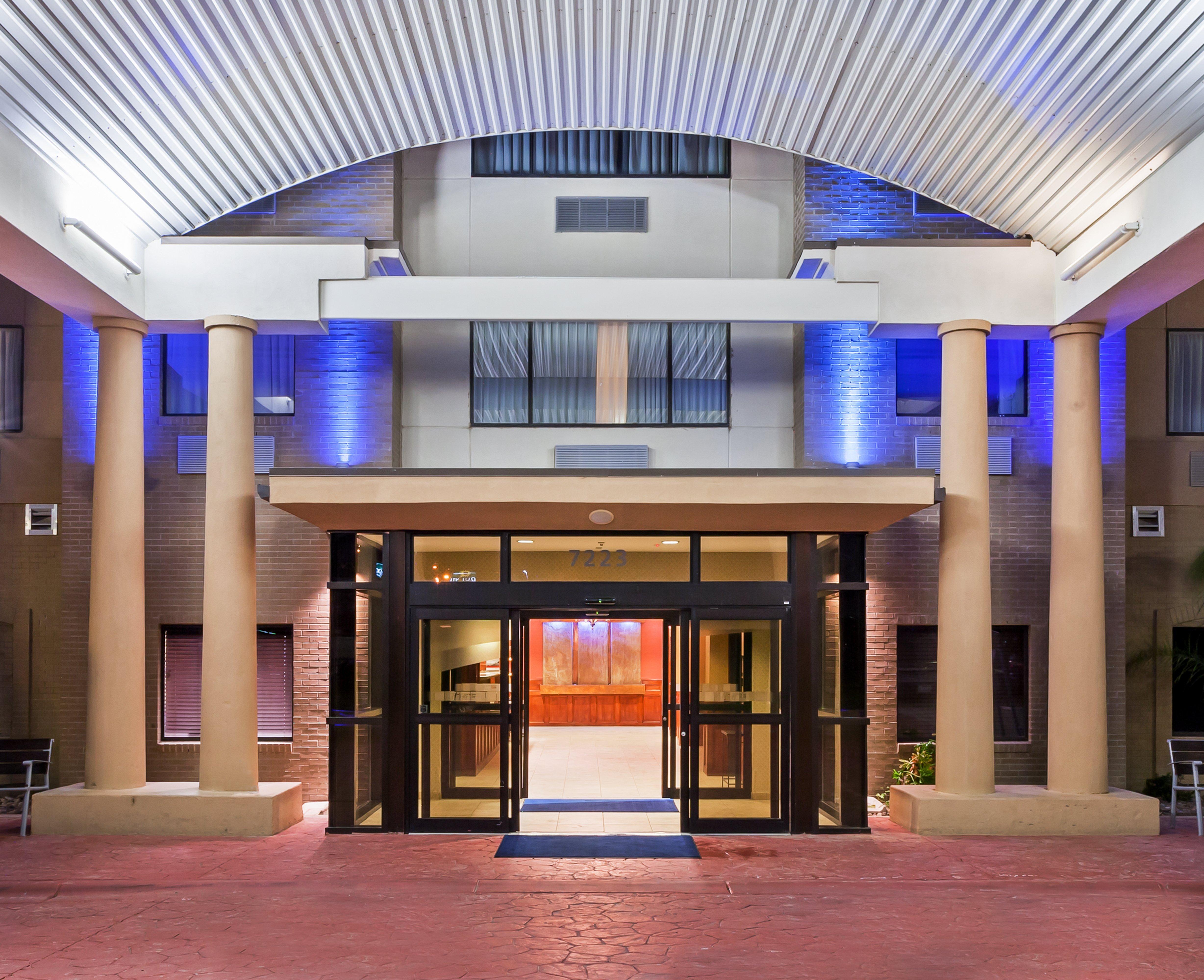 Holiday Inn Express & Suites - Laredo-Event Center Area By Ihg Exterior foto