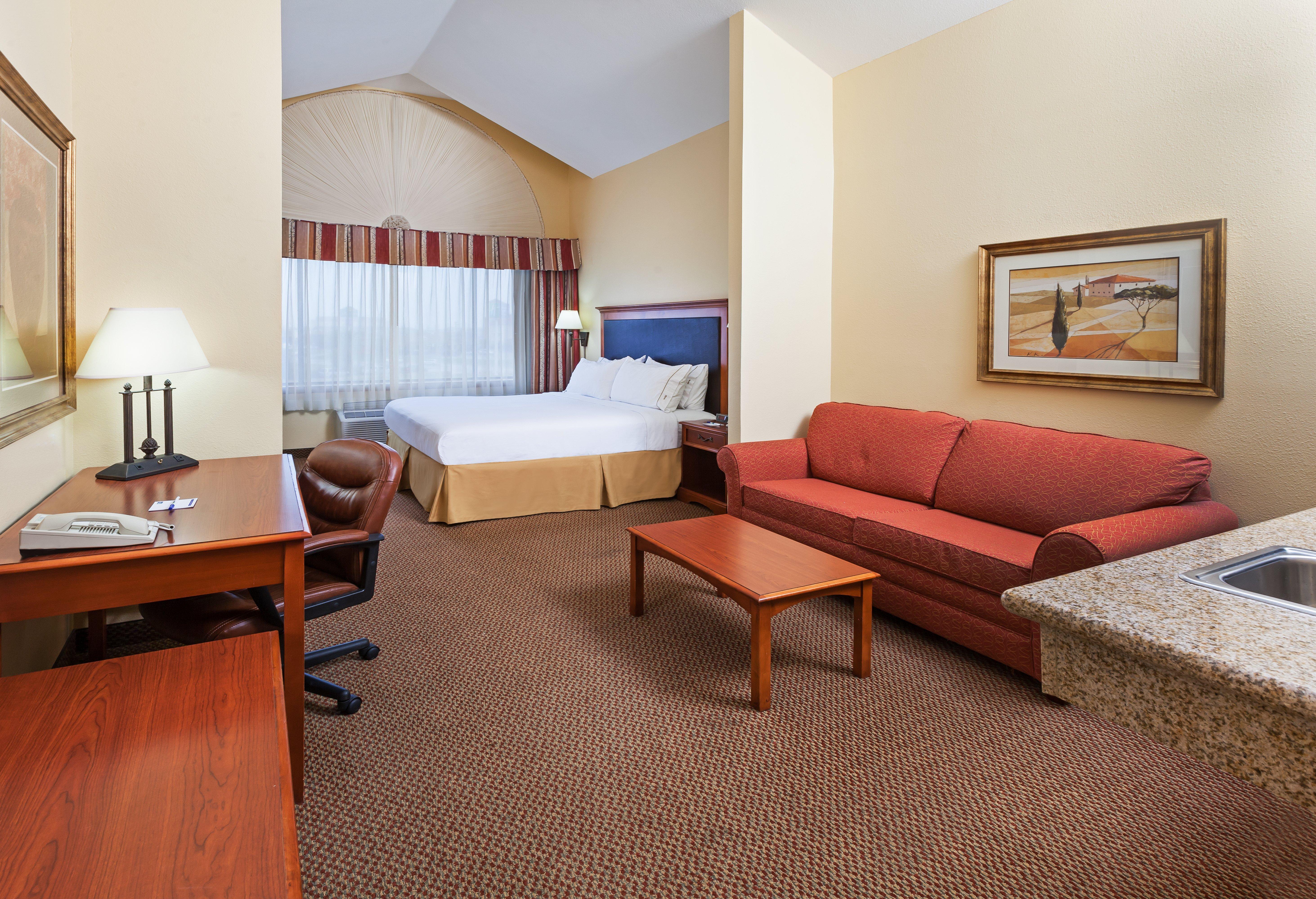 Holiday Inn Express & Suites - Laredo-Event Center Area By Ihg Exterior foto