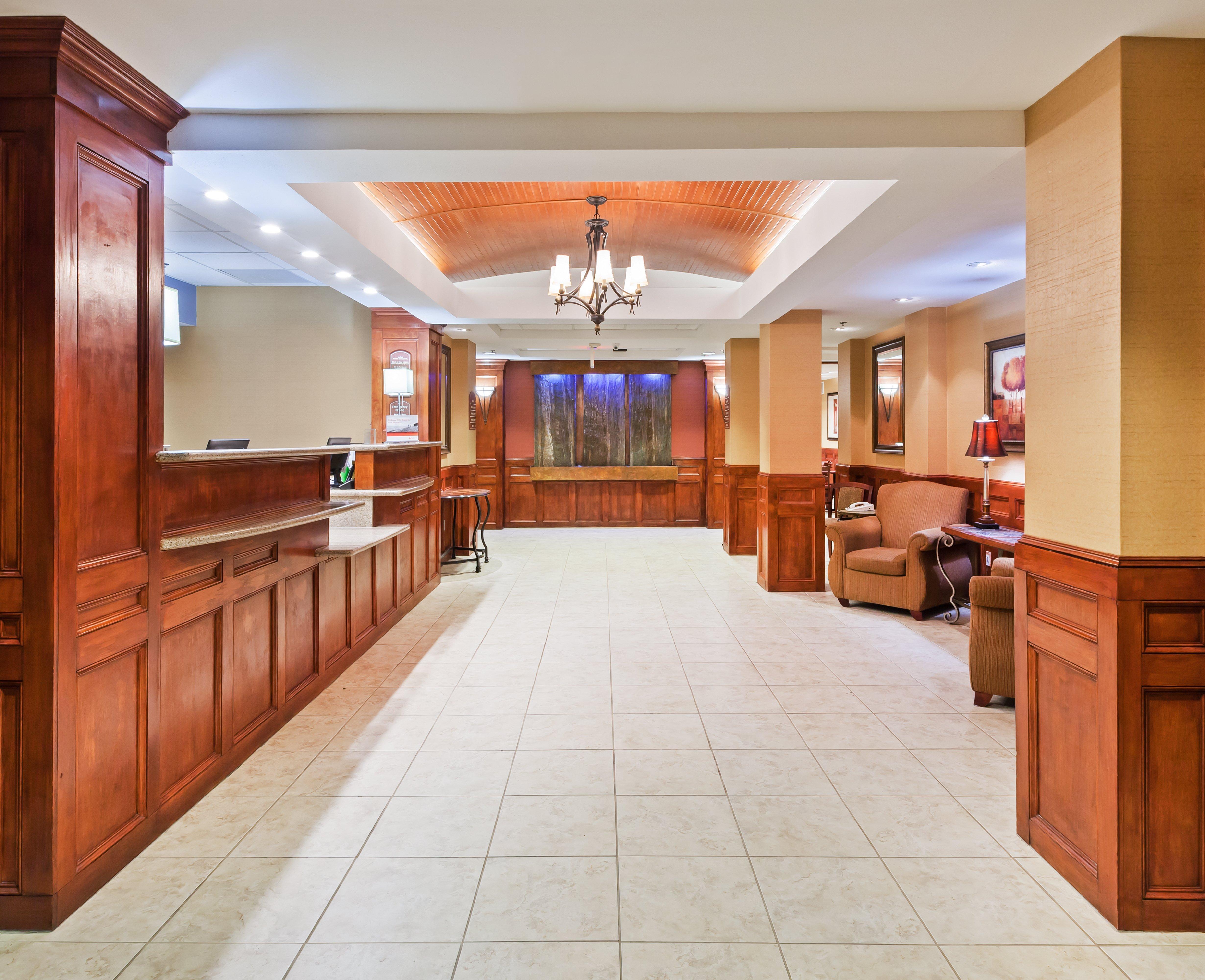Holiday Inn Express & Suites - Laredo-Event Center Area By Ihg Exterior foto