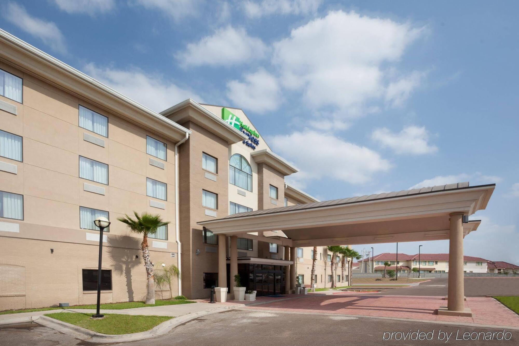 Holiday Inn Express & Suites - Laredo-Event Center Area By Ihg Exterior foto